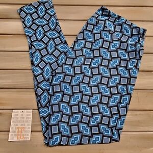 LuLaRoe Leggings TC ~ Tall and Curvy  ~ NWOT